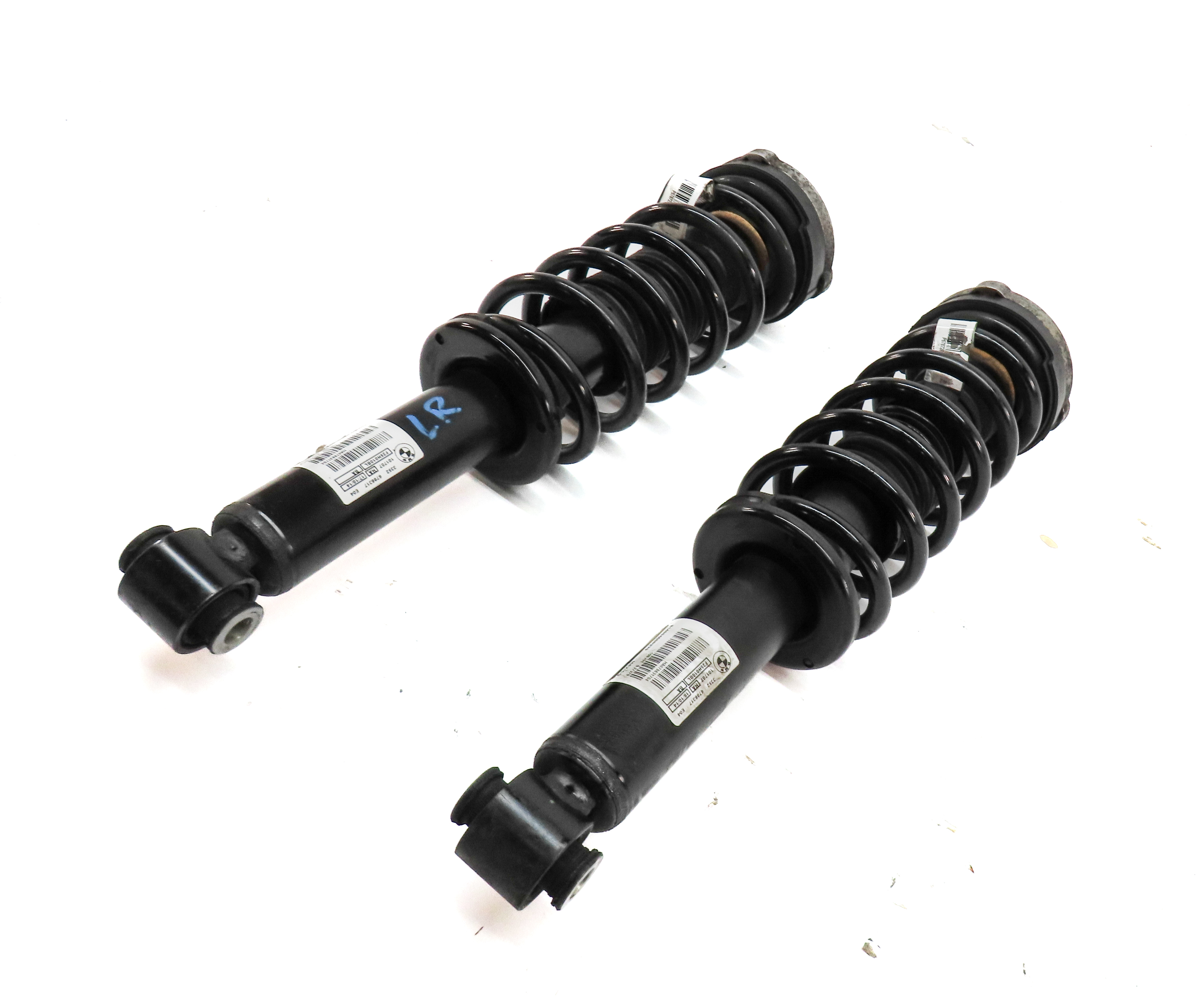 11-18 BMW X3 X4 (F25 F26) REAR LEFT RIGHT STANDARD SUSPENSION SHOCK STRUT SET-2 — exact item pictured